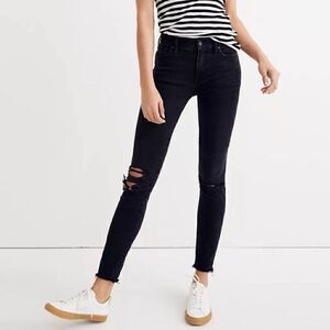 Madewell Black 9” High Rise Skinny Jeans Distressed Destroyed Size 27T